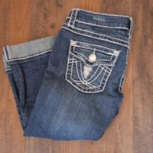 LA Idol Distressed Denim Capris